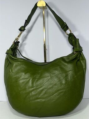 Salvatore Ferragamo hobo bag with a Gancini clasp